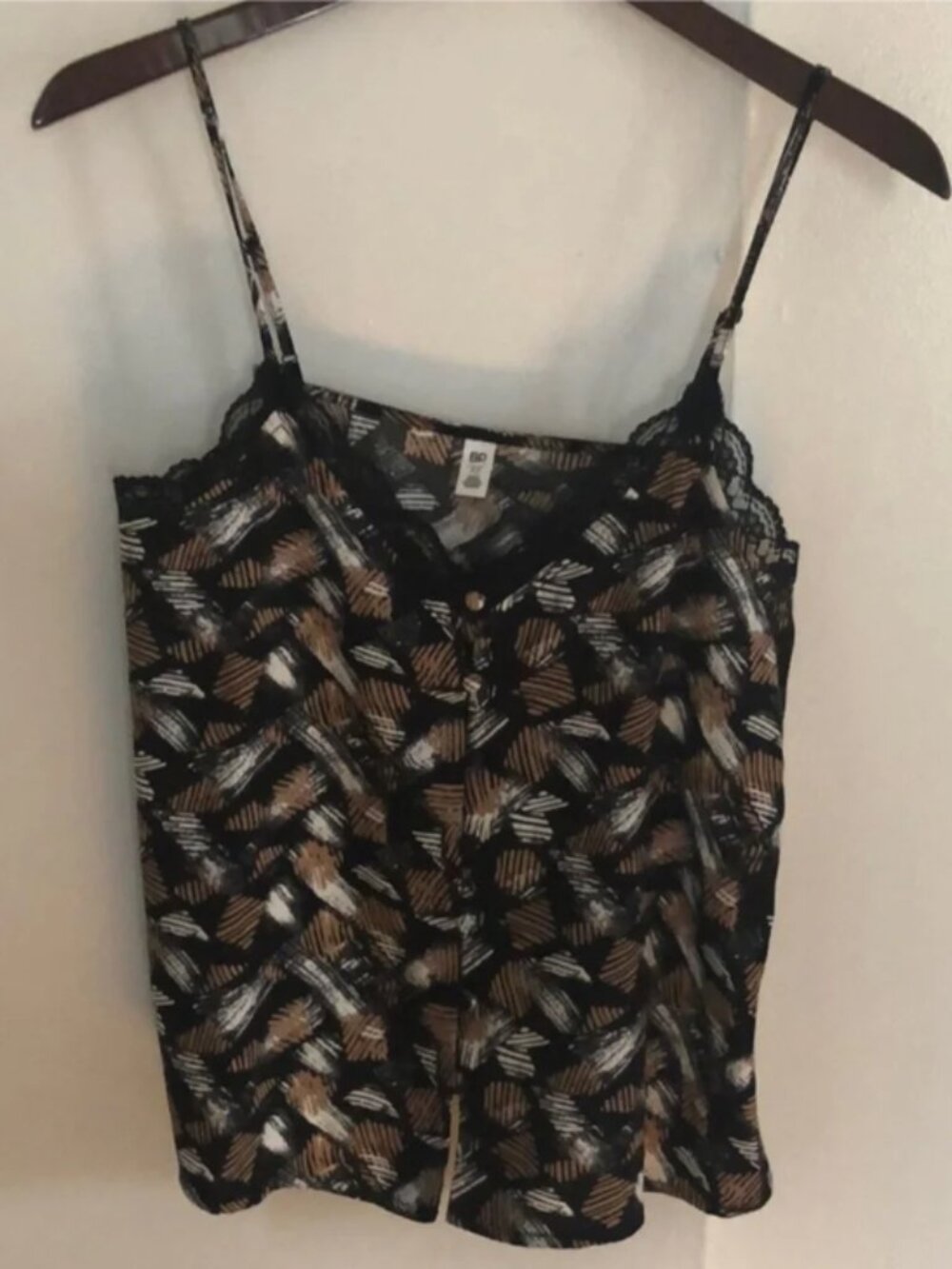 BP. Geometric Lace Trim Tank